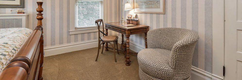 Harrison House Bed & Breakfast เนเปอร์วิลล์ ภายนอก รูปภาพ