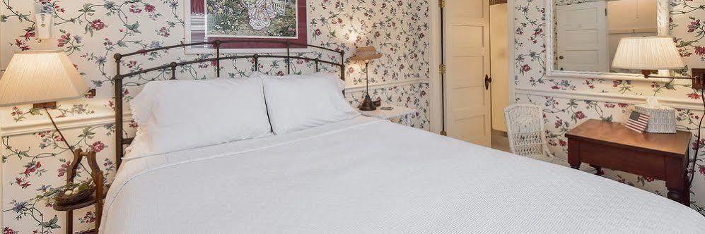 Harrison House Bed & Breakfast เนเปอร์วิลล์ ภายนอก รูปภาพ
