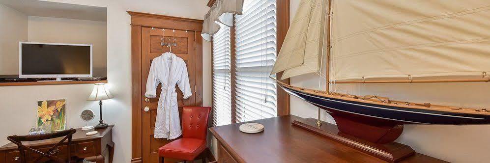 Harrison House Bed & Breakfast เนเปอร์วิลล์ ภายนอก รูปภาพ